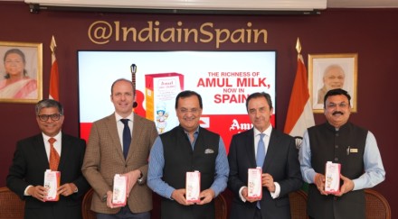 Nos aliamos con Amul para producir Amul Gold la leche premium de la India