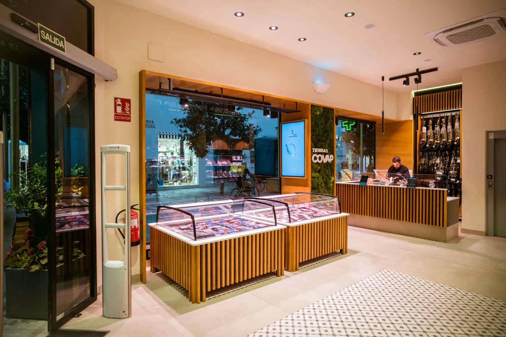 Tienda COVAP por dentro