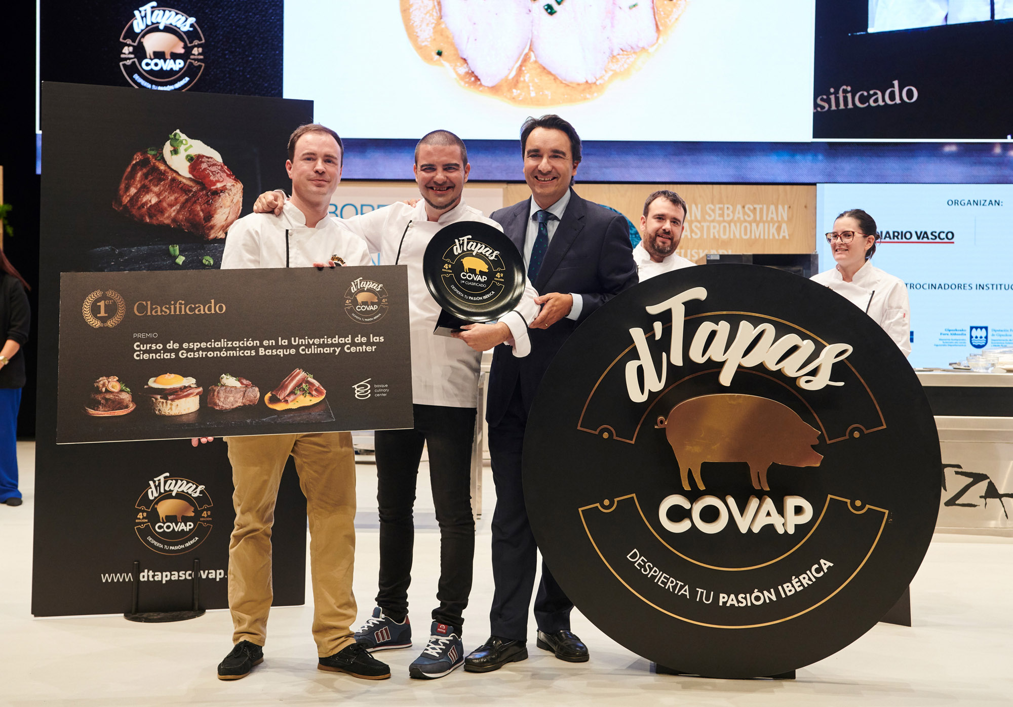 Alfredo Dueñas, del restaurante Restobar en Pozoblanco (Córdoba), ha resultado ganador de la IV edición del concurso D'Tapas COVAP | COVAP